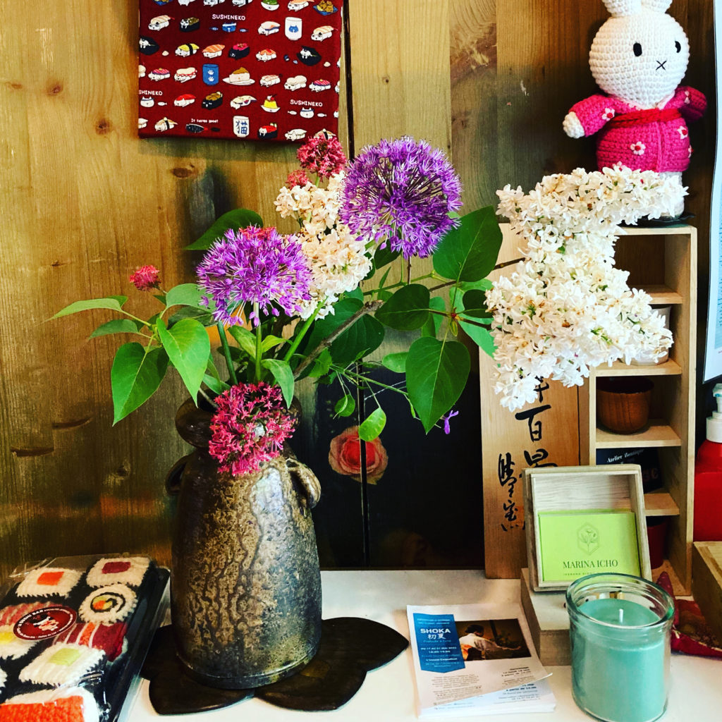 Flower arrangement for the second week @Sushi-bar